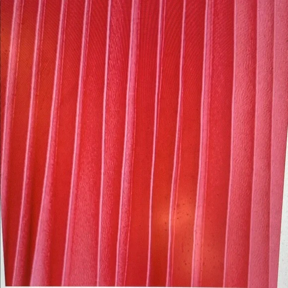 Moon river Pink satin Dress with gathered bust, pleated skirt &Ruffle Sleeve - Picture 4 of 10